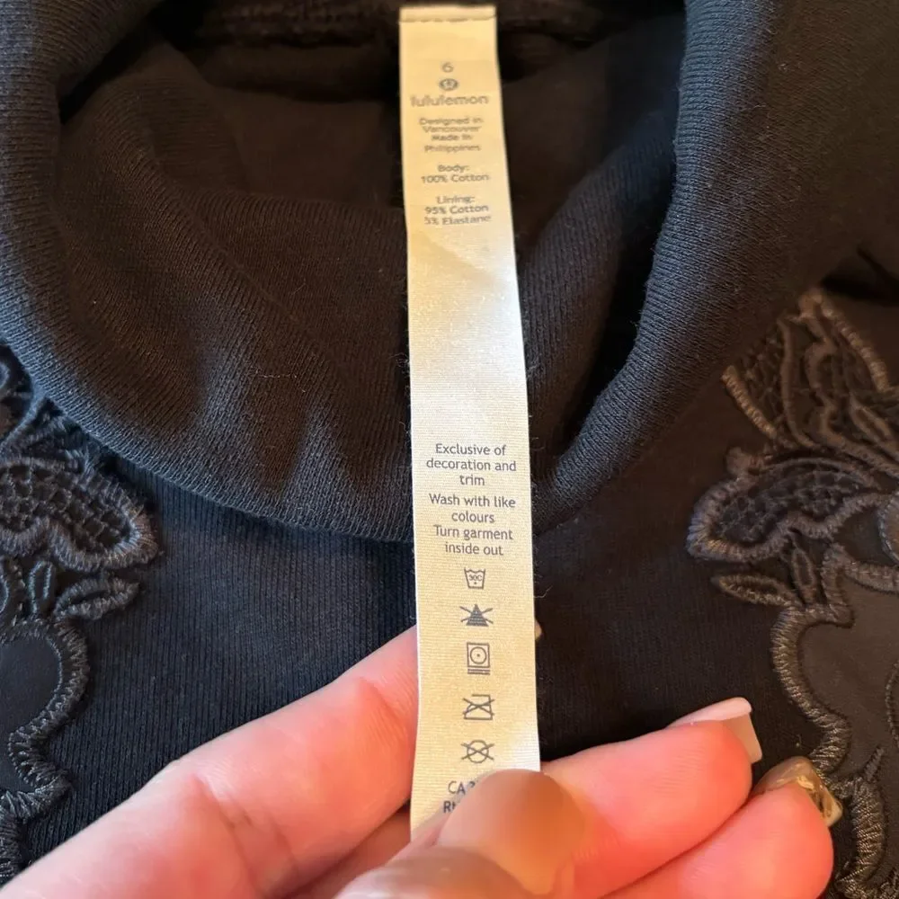 LULULEMON•Embroidered Patched Funnel Cowl neck sweatshirt